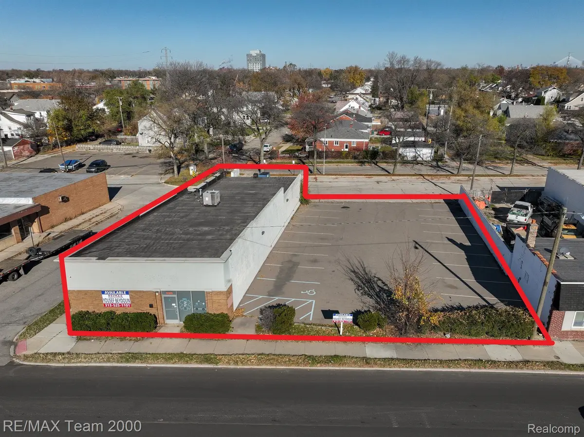 1088 SOUTHFIELD RD, Lincoln Park, MI 48146