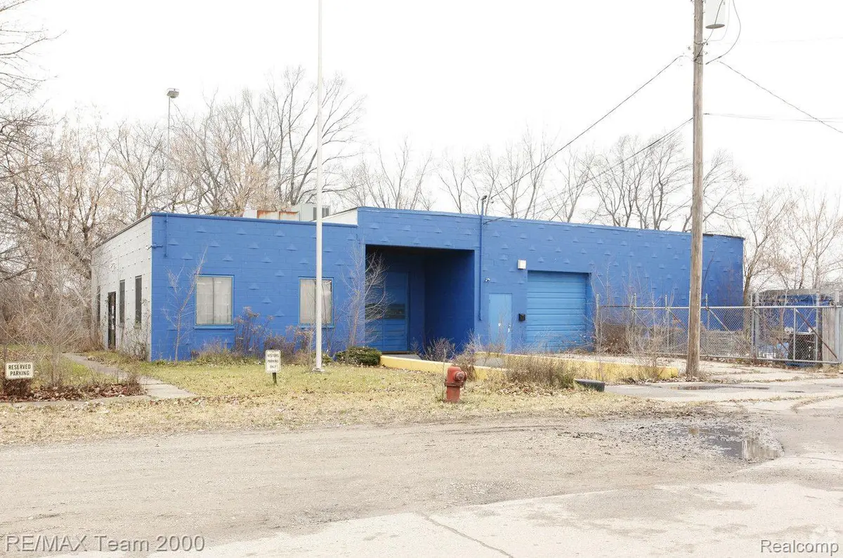 5650 BAYHAM ST, Dearborn Heights, MI 48125