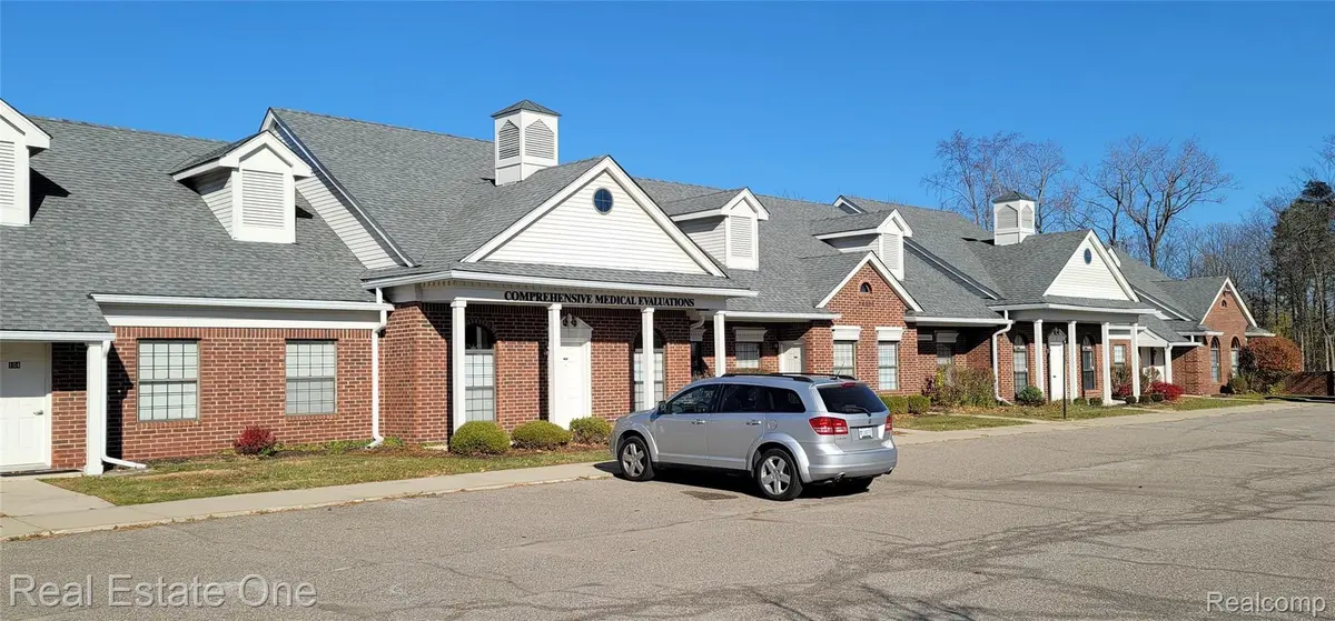 24380 ORCHARD LAKE RD STE 104-114, Farmington Hills, MI 48336