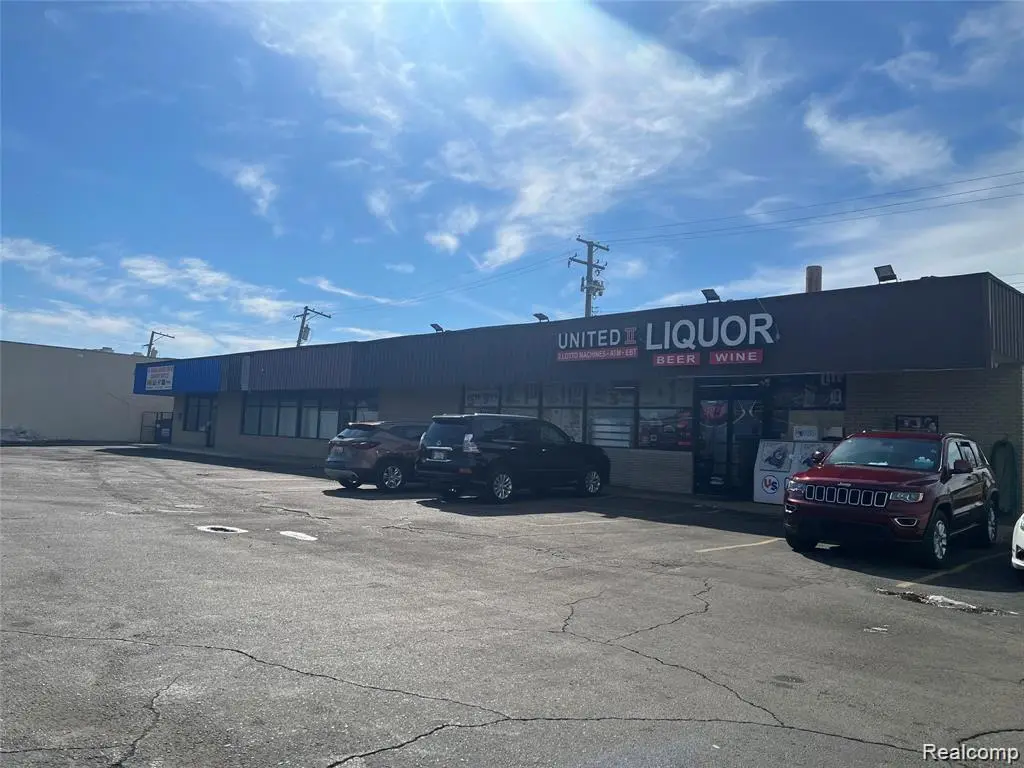 7531-51 WYOMING ST, Dearborn, MI 48126