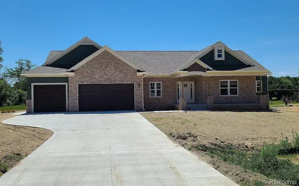 10008 QUARRY RIDGE RD, Springfield Twp, MI 48346