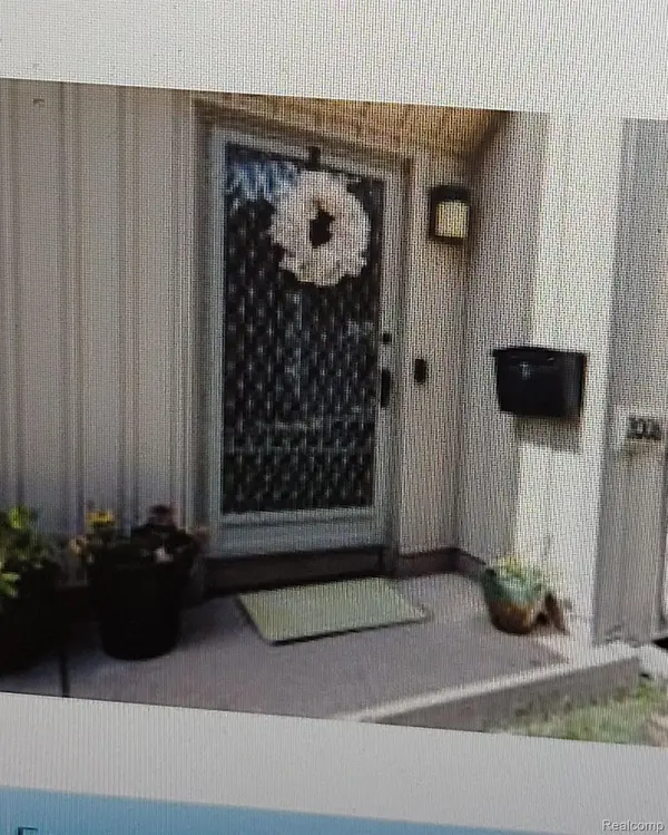 1906 HYDE PARK RD, Detroit, MI 48207