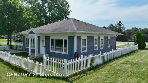 1441 E maple AVE, Burton, MI 48529