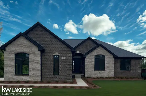 4664 Rosy DR, Leonard, MI 48367