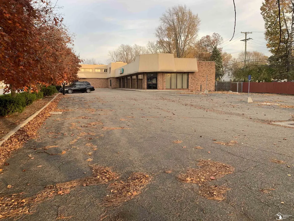 24415 Eureka RD, Taylor, MI 48180