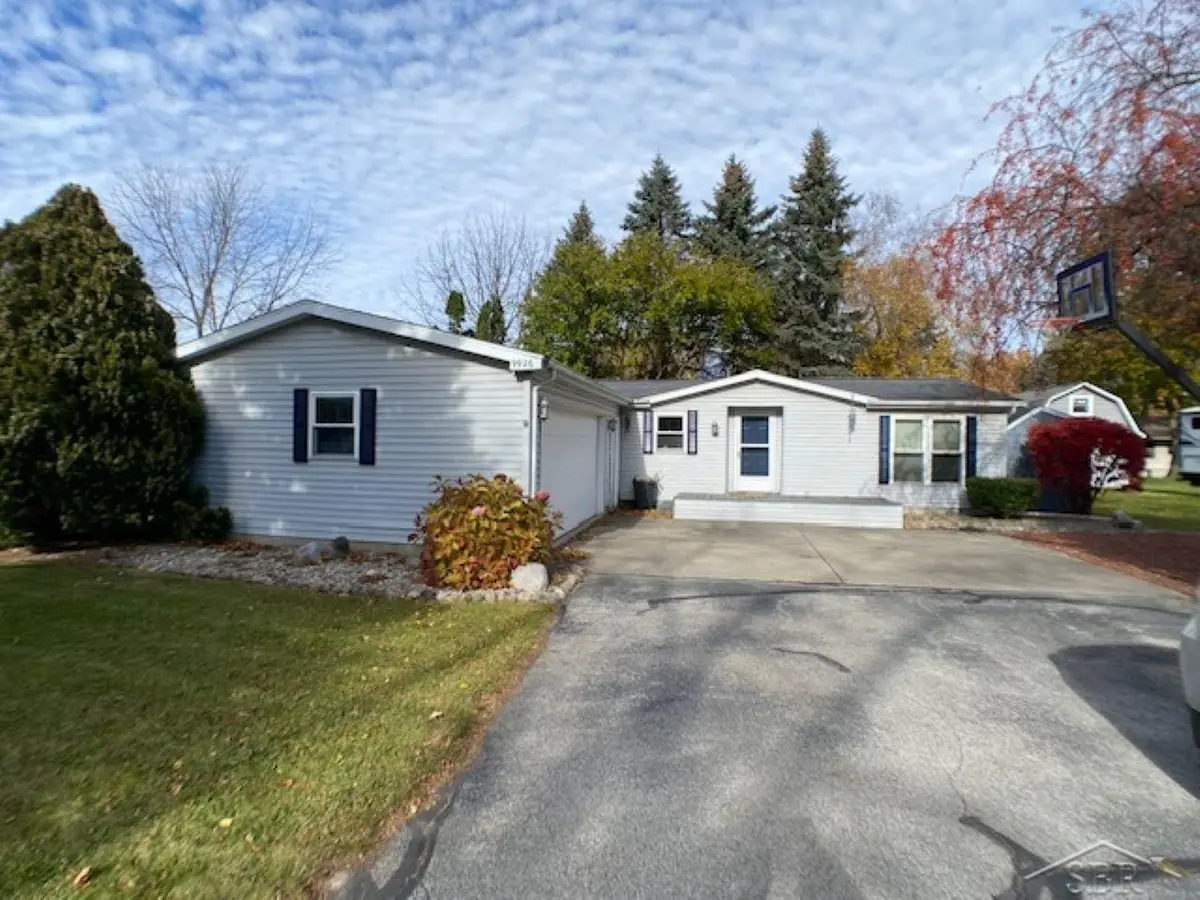 9926 Center ST, Reesevillage_tuscola, MI 48757