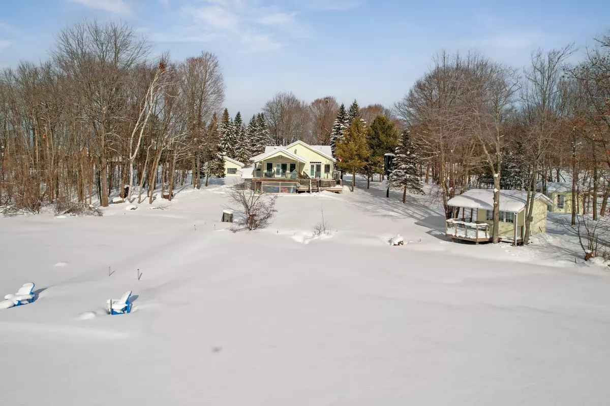 Severn, ON L0K 1S0,3316 Point Bush CT