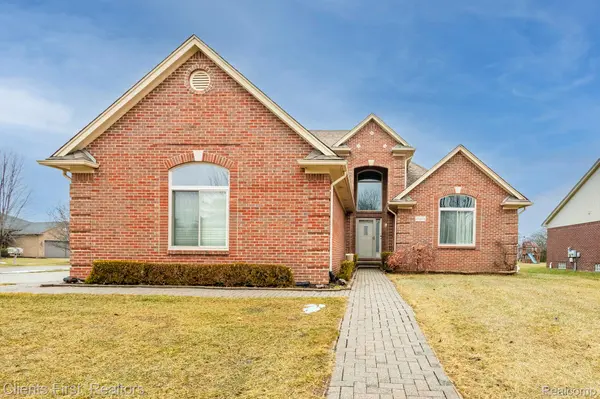 21271 Little River BLVD, Clinton Charter Township, MI 48036