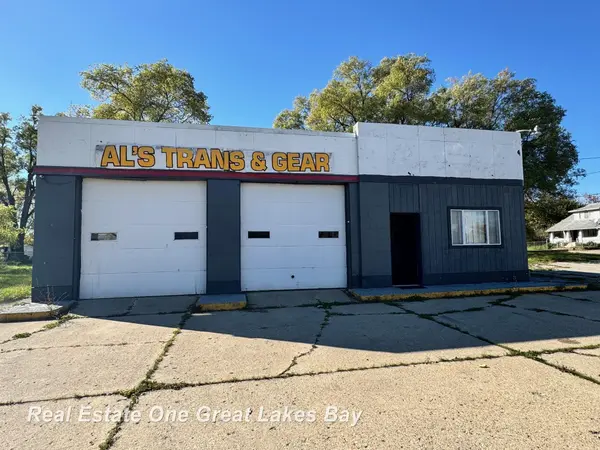 3326 S Saginaw ST, Burton, MI 48529