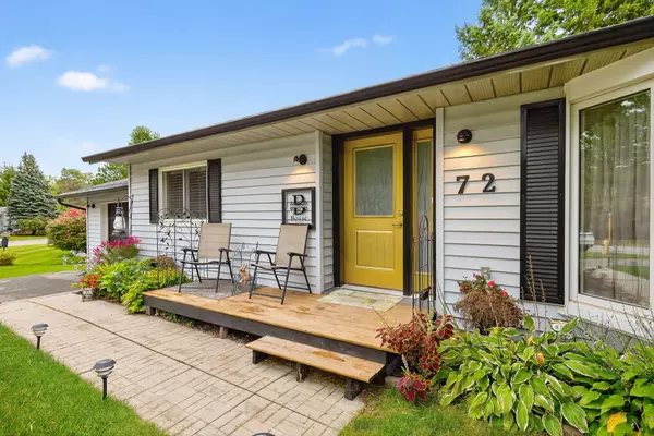 New Tecumseth, ON L0G 1W0,72 Tecumseth Pines DR