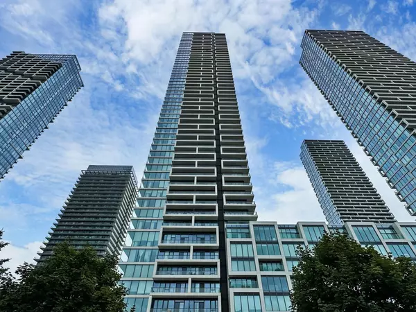 950 Portage Pkwy #5011, Vaughan, ON L4K 0J7