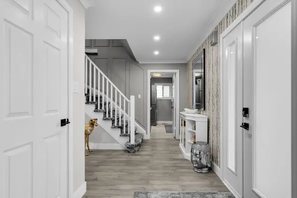 99 Johnson ST, Orillia, ON L3V 7R7