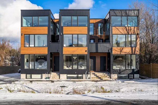 Blue Mountains, ON L9Y 0N3,145 Kandahar LN #1,2,3