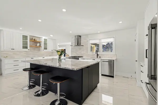 1458 Rhea PL, Blossom Park - Airport And Area, ON K1V 1H1