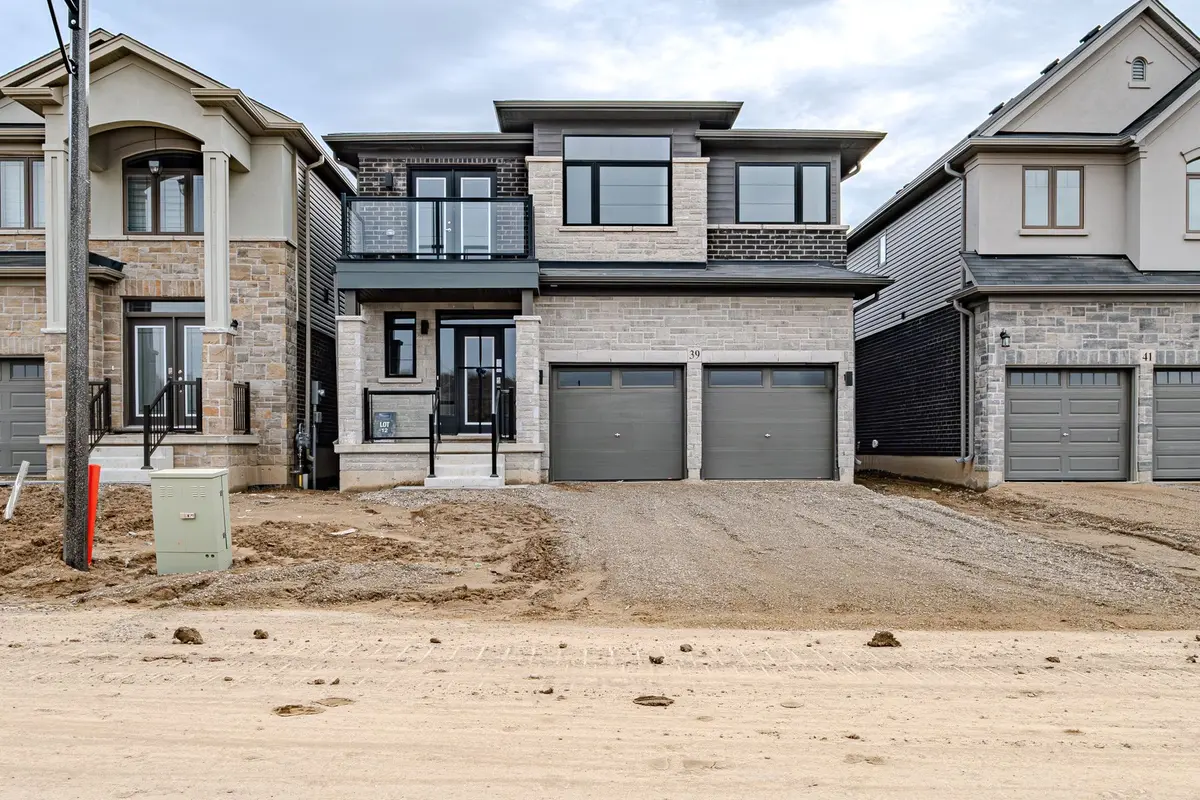 Brantford, ON N3T 0X1,39 Mair AVE