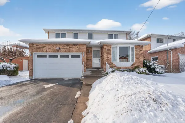 25 Buce AVE, Bradford West Gwillimbury, ON L3Z 2C4