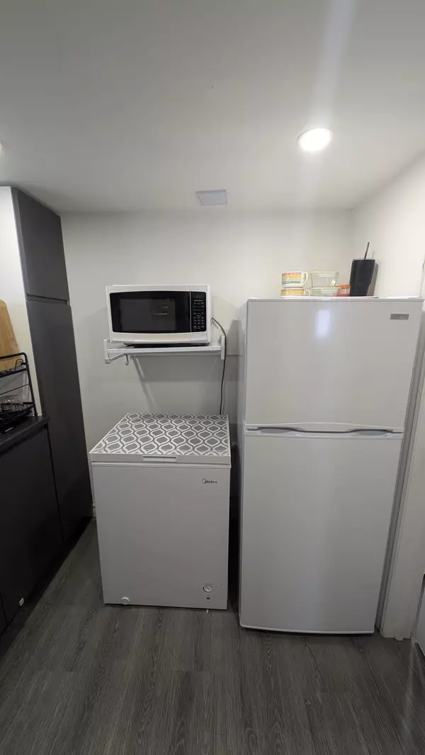 Hamilton, ON L9C 5G5,285 West 31 ST #Lower / Basement