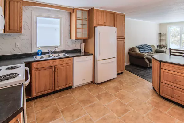 Georgian Bluffs, ON N0H 2N0,309 Keady LN