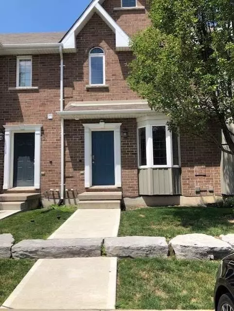 Haldimand, ON N0A 1H0,68A Main ST #3