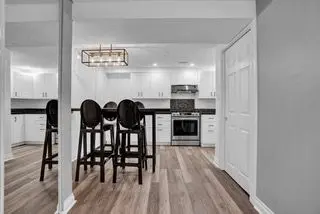 754 Craighurst CT #Bsmt, Pickering, ON L1X 2W9