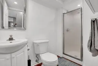 754 Craighurst CT #Bsmt, Pickering, ON L1X 2W9