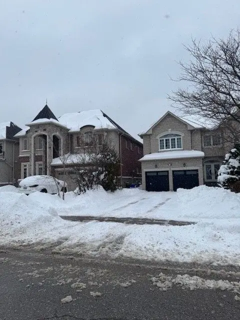 78 Yongehurst RD, Richmond Hill, ON L4C 3T2