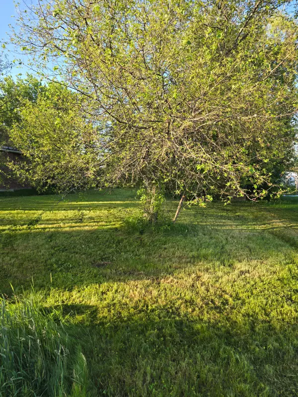 66 Seventh AVE, Englehart, ON P0J 1H0