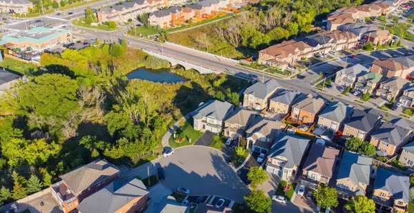 Brampton, ON L6P 3B2,20 Templeton CT #BSMT