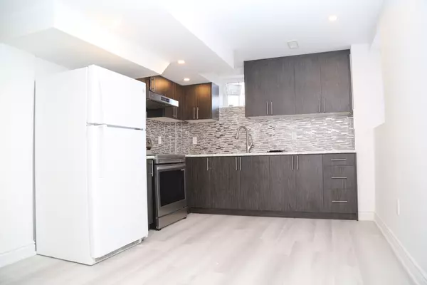 Brampton, ON L6P 3B2,20 Templeton CT #BSMT