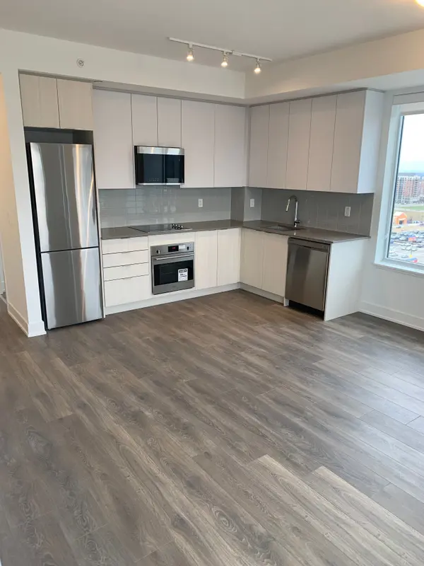 297 Oak Walk DR #1304, Oakville, ON L6H 3R6