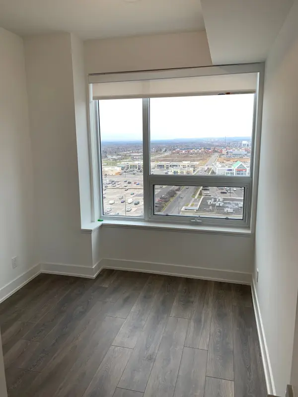 297 Oak Walk DR #1304, Oakville, ON L6H 3R6