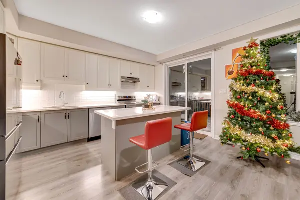 100 Hollywood CT #53, Cambridge, ON N1R 8J8