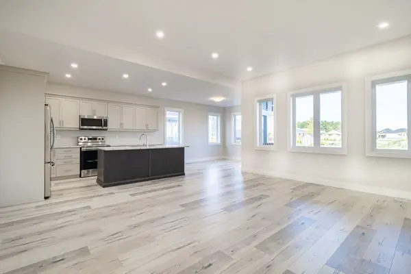 Lambton Shores, ON N0M 1T0,26 Tattersall LN