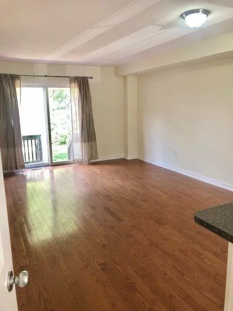 Haldimand, ON N0A 1H0,68A Main ST #3