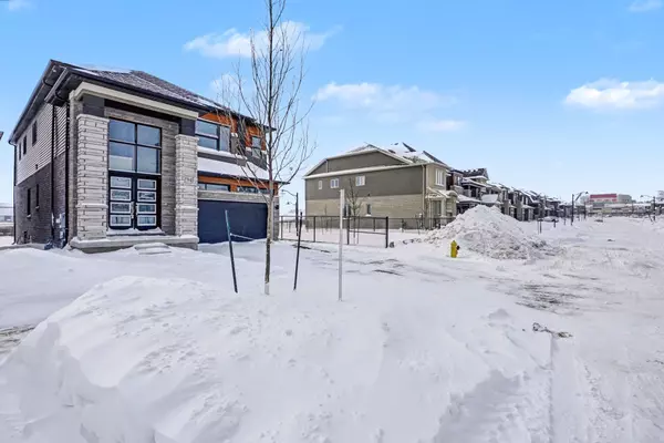 Brant, ON N3L 0M1,94 Hitchman ST