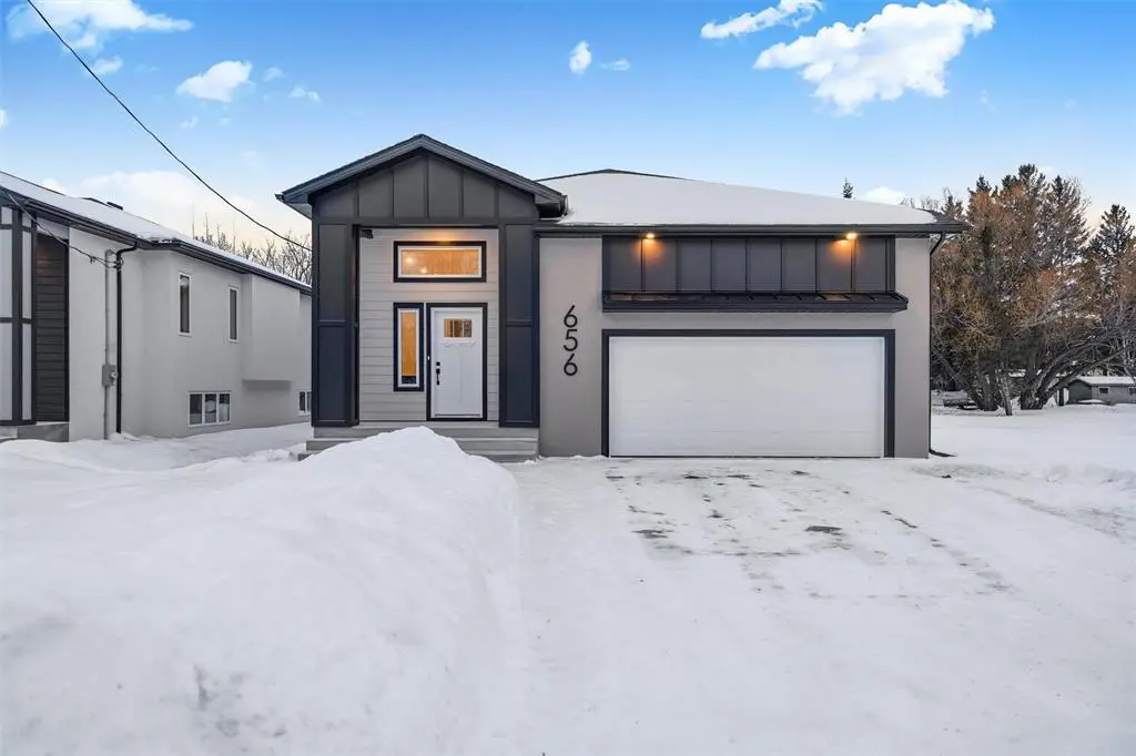 656 Elm AVE, Beausejour, MB R0E 0C0