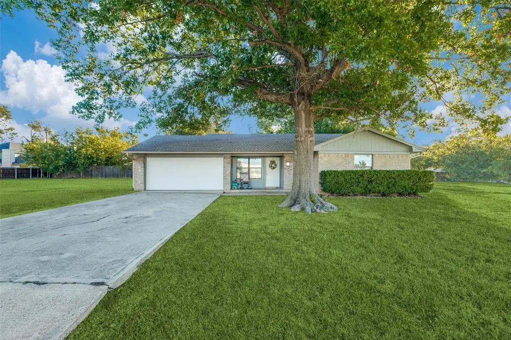 128 W Park Street, Little Elm, TX 75068