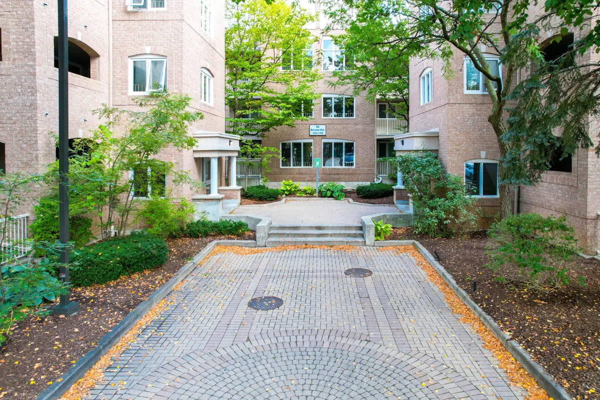 85 Bristol RD E #164, Mississauga, ON L4Z 3P3