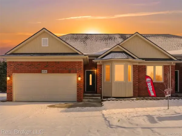 47136 Rosevillage CT, Shelby Charter Township, MI 48315