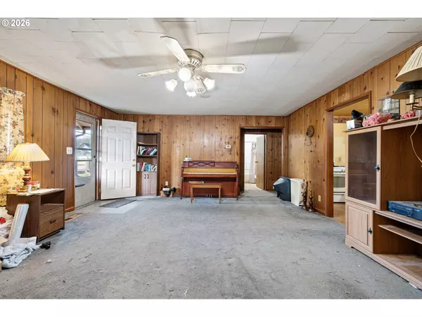 Sweet Home, OR 97386,1183 4th AVE