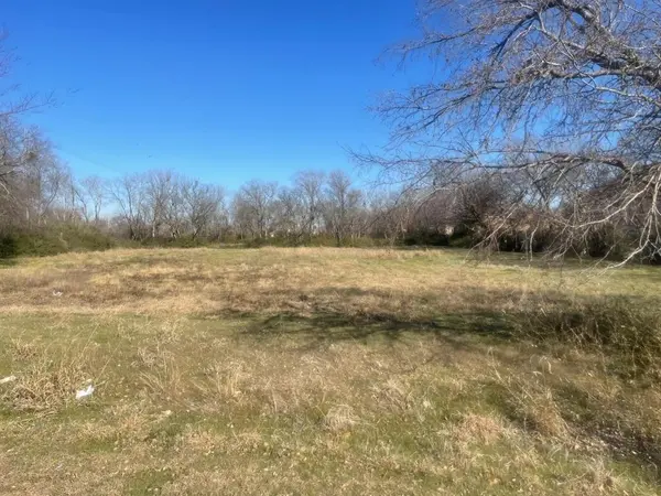 2605 E Mckinney Street, Denton, TX 76209