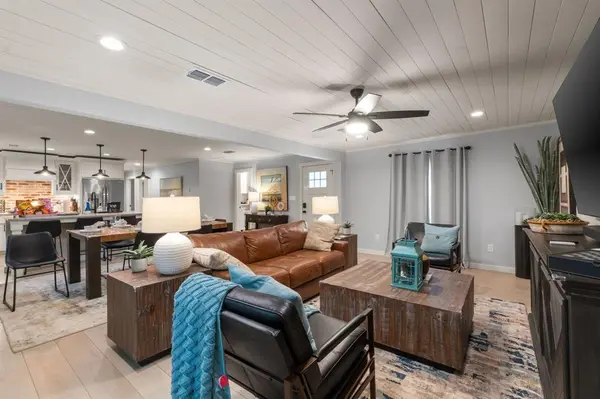 408 E Liberty Street, Pilot Point, TX 76258