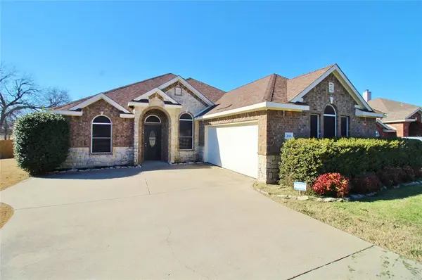 314 Cascade Drive, Red Oak, TX 75154
