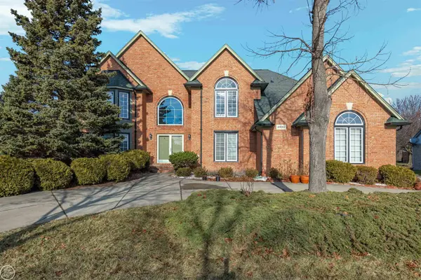 4885 Homestead DR, Sterling Heights, MI 48314