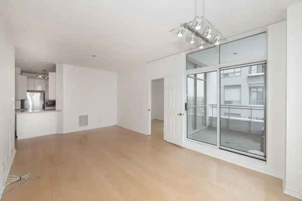 Toronto C02, ON M4W 2J5,980 Yonge ST #701