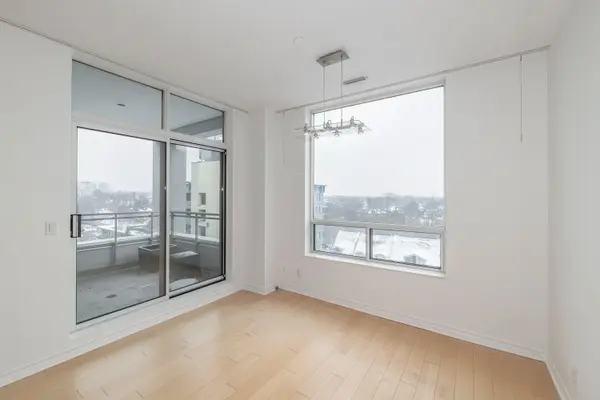 Toronto C02, ON M4W 2J5,980 Yonge ST #701