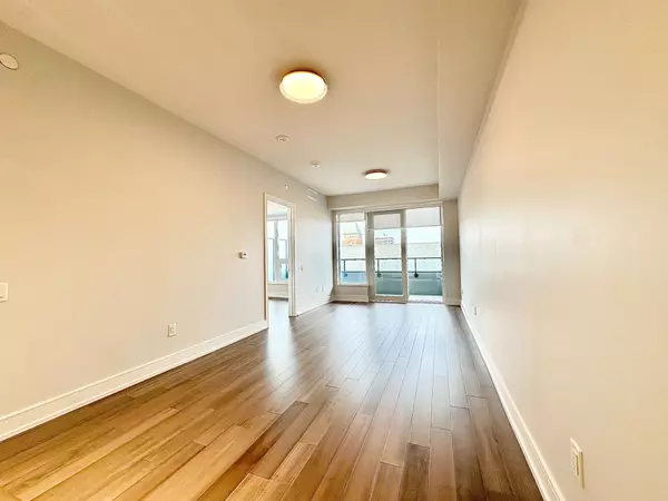 Toronto C04, ON M6B 2Y9,2525 Bathurst ST #511