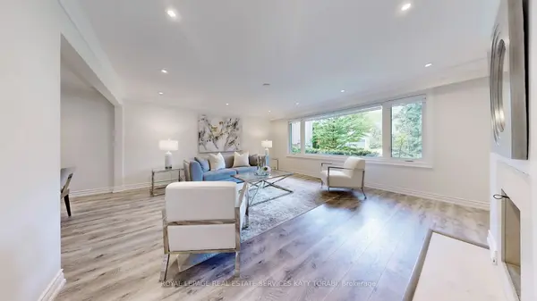 15 Farrington DR, Toronto C12, ON M2L 2B4