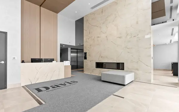 Newmarket, ON L3Y 0G7,185 Deerfield RD #1301