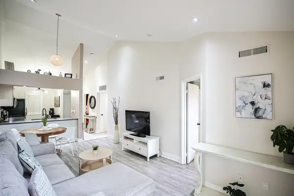 85 Bristol RD E #164, Mississauga, ON L4Z 3P3